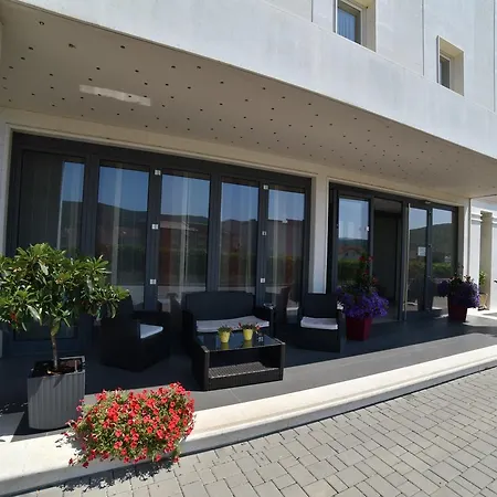 Hotel Villa Pace-3